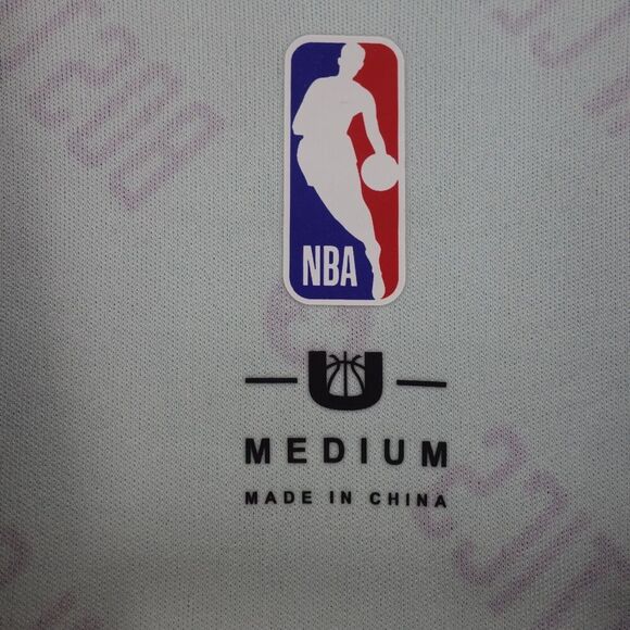 NEW Milwaukee Bucks NBA Authentic Tee Sleeveless Jersey Logo Men's Medium - Picture 4 of 4